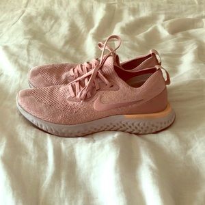 Nike Epic React Flyknit Sz 8 (used)